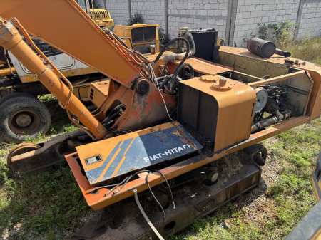 Excavatoare - Fiat-Hitachi FH 220.3 cu motor Isuzu 6BG1T - Dezmembrări