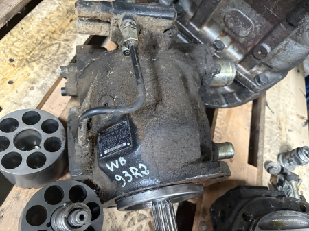 Piese Utilaje - Hidromotor de marș Bosch Rexroth Brueninghaus Hydromatik A10VO 0 74 DFLR 02415048