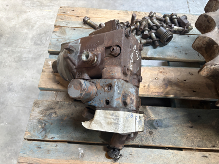 Piese Utilaje - Hidromotor de marș Liebherr 924