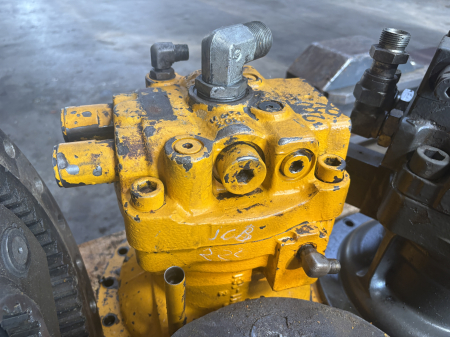 Hidromotor de rotire Kawasaki M2X170 - JCB JS220 [2]