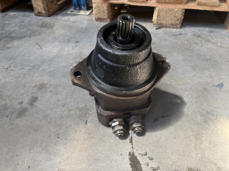 Hidromotor de rotire - Hidromotor de rotire Liebherr FMF 045 - Liebherr R316