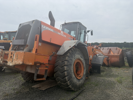 Hitachi LX290E cu motor Isuzu AJ-6BG1TQA-03 - Dezmembrări [3]