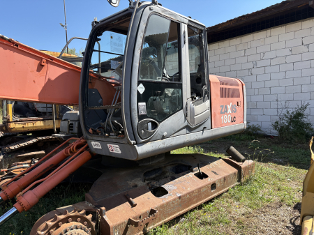 Excavatoare - Hitachi Zaxis 180LC cu motor Isuzu CC-4BG1T - Dezmembrări