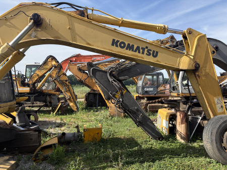 Komatsu PC200EN cu motor Komatsu SAA6D102E - Dezmembrări [1]
