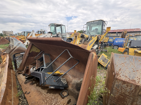 Komatsu WA470 5H cu motor Komatsu SAA6D125E-3 - Dezmembrări [1]