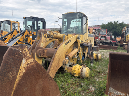 Încărcătoare Frontale - Komatsu WA470 cu motor SAA6D125E-5 - Dezmembrări