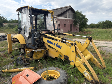 Buldoexcavatoare - Komatsu WB93R cu motor Komatsu 4D106 - Dezmembrări