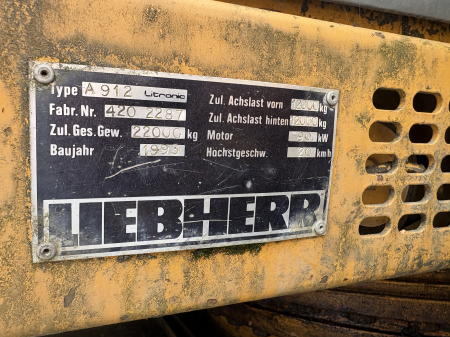 Liebherr A912 cu motor D924T - Dezmembrări [3]