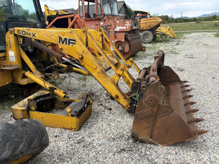 Massey Ferguson MF 60HX cu motor Perkins - Dezmembrări [1]
