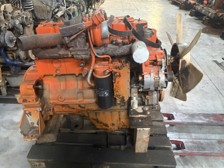 Piese Utilaje - Motor Cummins 4BT3.9-C Complet