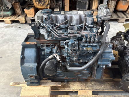 Motor Kubota V3300-T-ES Complet [1]