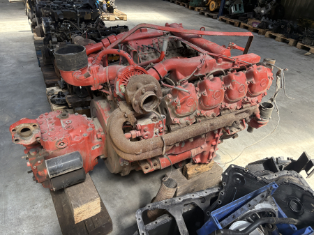 Piese Utilaje - Motor Mercedes Benz AG OM422A Complet