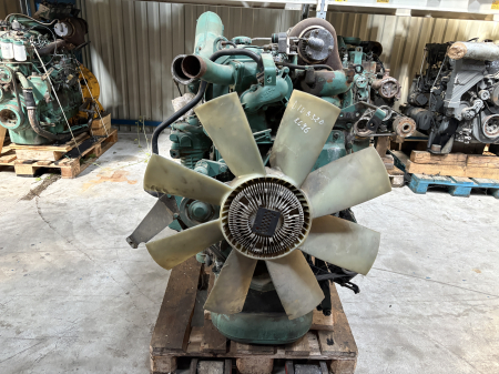 Piese Utilaje - Motor Volvo D10A320 EC96 Complet