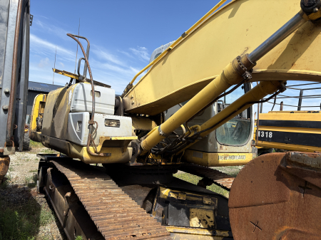 New Holland E 215B cu motor FPT NEF 6.7L - Dezmembrări [2]