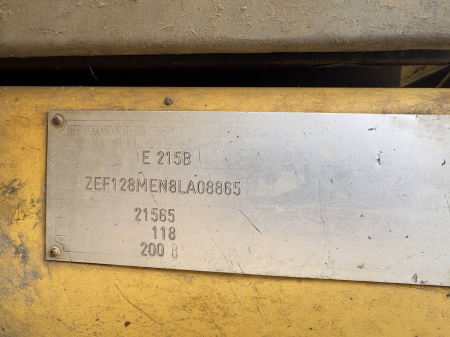 New Holland E 215B cu motor FPT NEF 6.7L - Dezmembrări [3]
