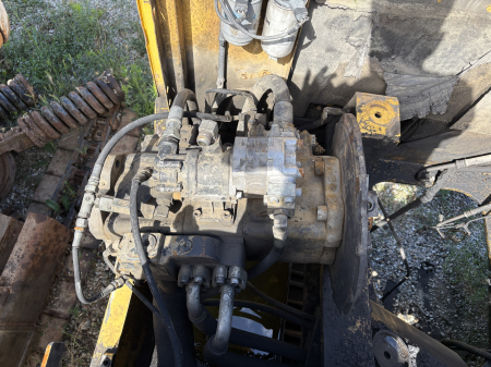 New Holland E 215B cu motor FPT NEF 6.7L - Dezmembrări [6]