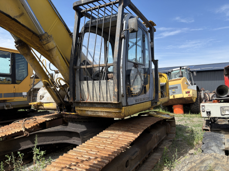 New Holland E295 cu motor FPT NEF 67 - Dezmembrări [4]