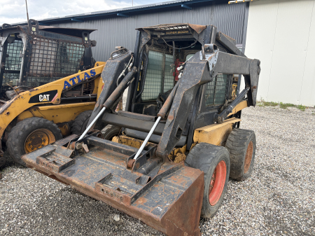Mini-încărcătoare (Skid Steer) - New Holland L215 cu motor FPT - Dezmembrări