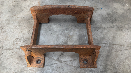 Piese Utilaje - Papuc șenilă - Lungime 400mm - Lățime 280mm - Prindere 275x340mm