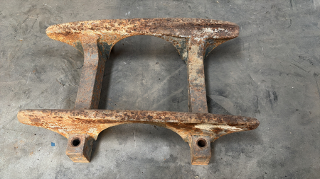 Piese Utilaje - Papuc șenilă - Lungime 515mm - Lățime 305mm - Prindere 290x320mm