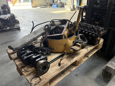 Piese Motor Caterpillar 3054 Dezmembrat [2]