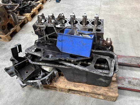 Piese Utilaje - Piese Motor IHC D-310 Dezmembrat