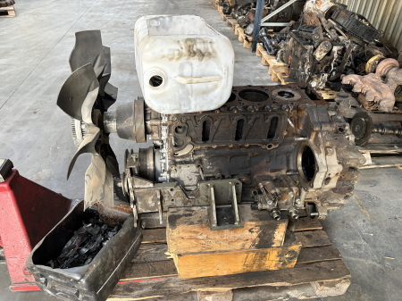 Piese Motor Isuzu 4HK1 Dezmembrat [1]