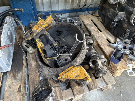 Piese Utilaje - Piese Motor Isuzu 6HK1 Dezmembrat