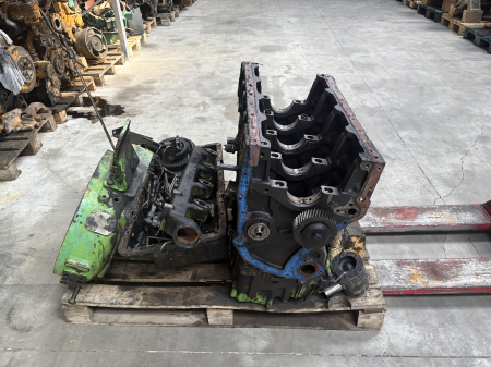 Piese Motor Liebherr D 904 T Dezmembrat [1]