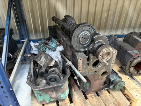 Piese Utilaje - Piese Motor Volvo 10F4K Dezmembrat