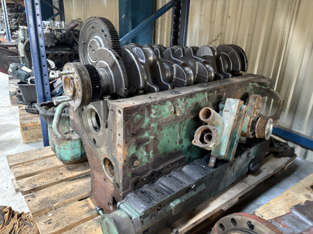 Piese Motor Volvo 10F4K Dezmembrat [2]