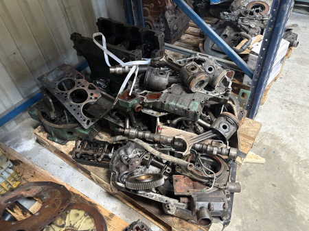 Piese Utilaje - Piese Motor Volvo TD 71 F Dezmembrat