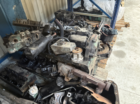Piese Motor Volvo TD 71 F Dezmembrat [1]