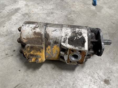 Pompă auxiliară Commercial Intertech P365 - Caterpillar D6N [1]