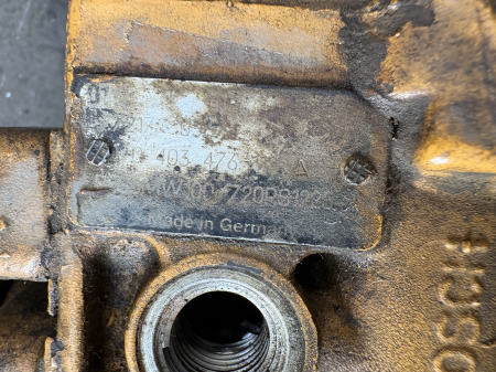 Pompă de injecție Bosch 37271705, RSV400 [2]