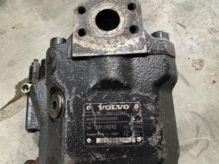 Pompa hidraulica Bosch Rexroth VOE11173953 - Volvo L110E [1]