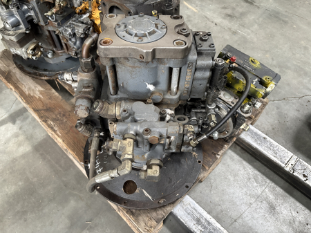 Piese Utilaje - Pompa hidraulica Kawasaki K3V63DTP102R - Fiat-Kobelco E165
