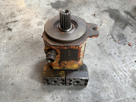 Piese Utilaje - Pompă hidraulică Linde 571 311 C