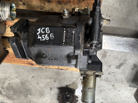 Pompă hidraulică principală Bosch Rexroth 00963107 - JCB 456B [1]
