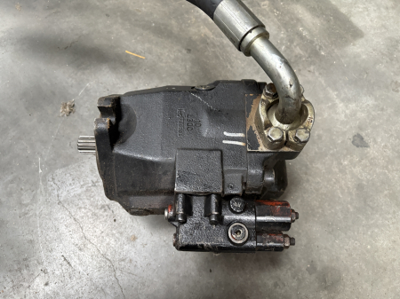 Pompă hidraulică principală Bosch Rexroth R902462382 [1]