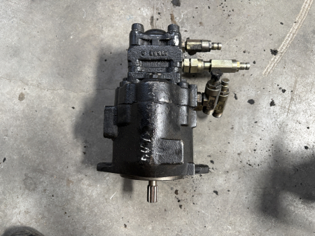 Pompe Hidraulice - Pompă hidraulică principală Nachi PVD-00B-16P-6AG4-4635A - Caterpillar 3018