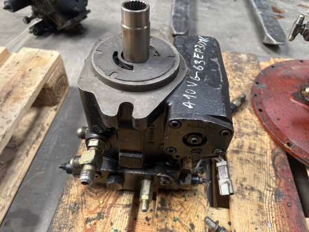 Piese Utilaje - Pompă hidraulică principală Rexroth A10VG36EP3D1