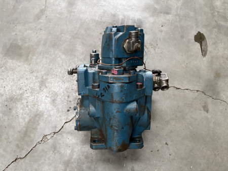Pompă hidraulică principală Uchida AP2D36LV1RS7 [1]