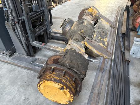 Punte Spate Volvo BM 2671-10 [1]