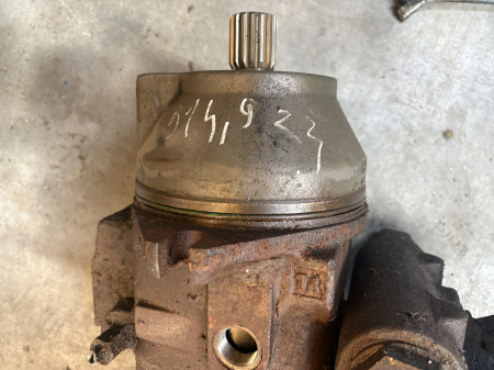 Reductor cu hidromotor rotire Liebherr - Liebherr R 914, Liebherr R 922 [2]