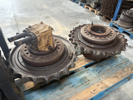 Reductor mecanic Liebherr dezmembrat de pe Liebherr 912 [1]
