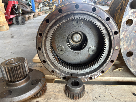 Reductor rotire Bonfiglioli 706T2KS001A17F085NP37ILD - Komatsu PC180 NLC [1]