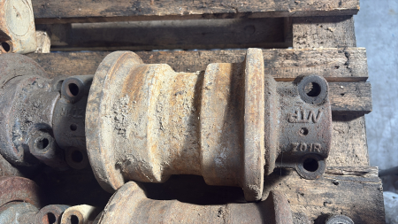 Piese Utilaje - Rolă inferioară L337 - Prindere 90mm - Lungime 337mm