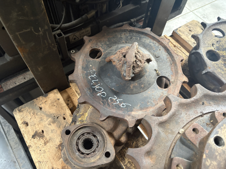 Piese Utilaje - Steluță turas (Sprocket) Pelijob 246