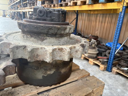 Piese Utilaje - Transmisie finală Komatsu PC 350